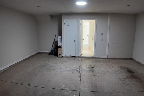 Townhouse in Winter Garden, Florida 3 bedrooms, 147.71 sq.m. № 1877129 - photo 11