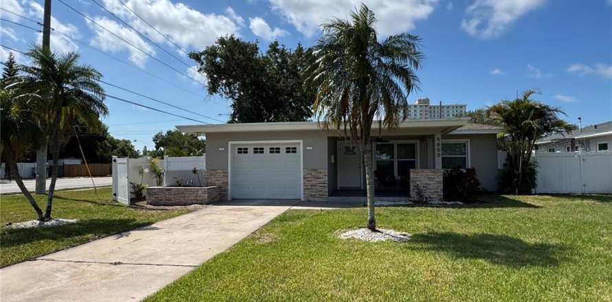 Casa en Saint Petersburg, Florida 3 dormitorios, 99.96 m2 № 1654332