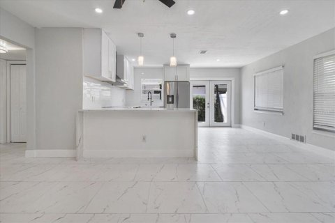 Casa en venta en Saint Petersburg, Florida, 3 dormitorios, 99.96 m2 № 1654332 - foto 26