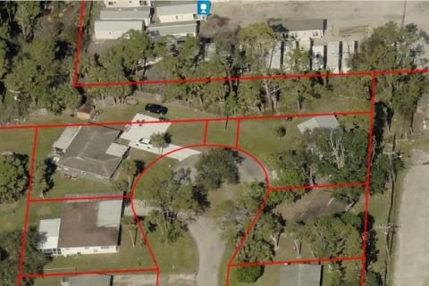 Land in North Fort Myers, Florida № 2161946 - photo 7