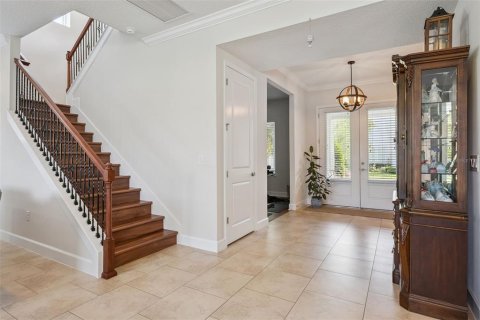 House in Orlando, Florida 4 bedrooms, 277.22 sq.m. № 2152420 - photo 10