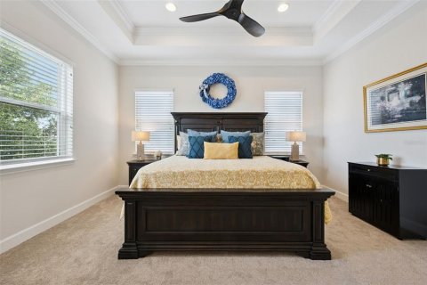 House in Orlando, Florida 4 bedrooms, 277.22 sq.m. № 2152420 - photo 13
