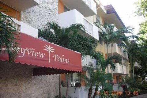 Copropriété à vendre à North Miami, Floride: 1 chambre, 66.33 m2 № 1372645 - photo 2