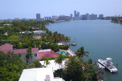 Villa ou maison à vendre à Miami Beach, Floride: 4 chambres, 407.38 m2 № 1842683 - photo 7