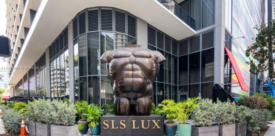 Condo in Miami, Florida, 1 bedroom  № 1945706