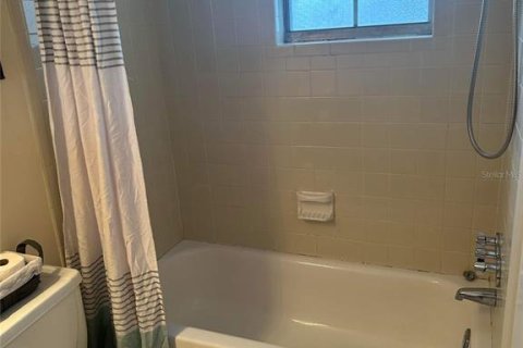Condo in Tampa, Florida, 1 bedroom  № 2096987 - photo 10