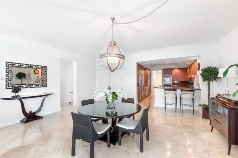 Condominio en venta en Bal Harbour, Florida, 3 dormitorios, 288.46 m2 № 2035615 - foto 5