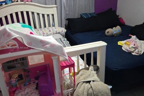 Commercial property in Pompano Beach, Florida 251.58 sq.m. № 2030791 - photo 7