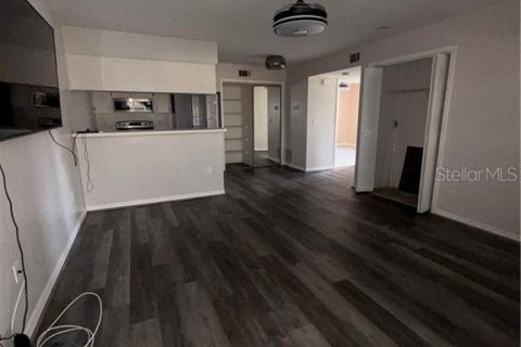 Condo in Crystal River, Florida, 2 bedrooms № 2143260 - photo 3