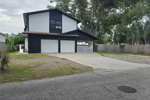 House in Sarasota, Florida 5 bedrooms, 208.1 sq.m. № 2368743