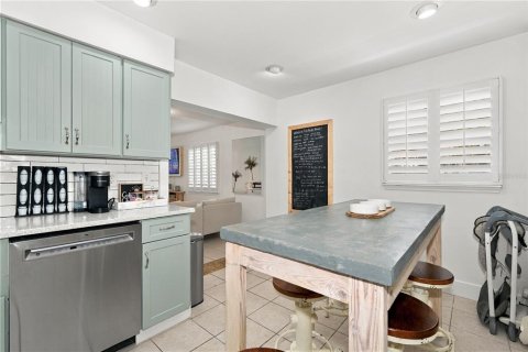 Villa ou maison à vendre à Palm Harbor, Floride: 3 chambres, 121.79 m2 № 2362626 - photo 26
