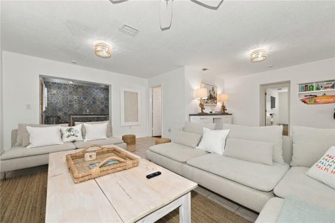 Villa ou maison à vendre à Palm Harbor, Floride: 3 chambres, 121.79 m2 № 2362626 - photo 24
