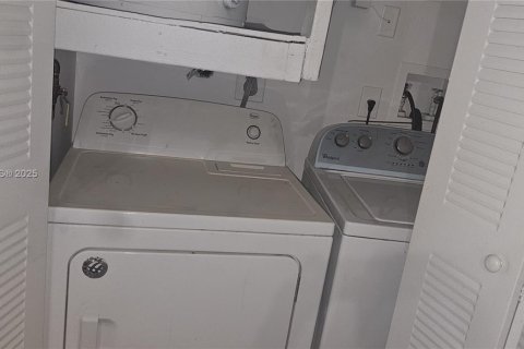 Снять в аренду кондоминиум в Хайалиа, Флорида 2 спальни, 102.19м2, № 1972972 - фото 14