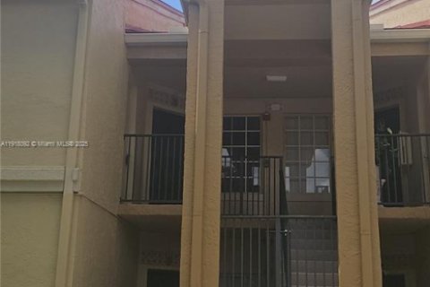 Снять в аренду кондоминиум в Хайалиа, Флорида 2 спальни, 102.19м2, № 1972972 - фото 9