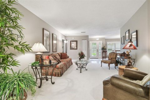 House in Brandon, Florida 4 bedrooms, 252.32 sq.m. № 1583916 - photo 9