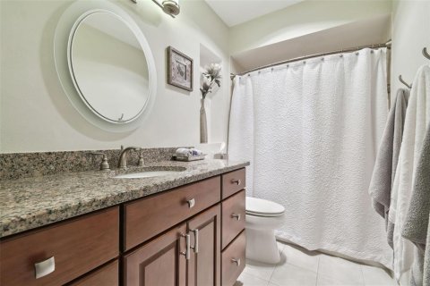 House in Brandon, Florida 4 bedrooms, 252.32 sq.m. № 1583916 - photo 21