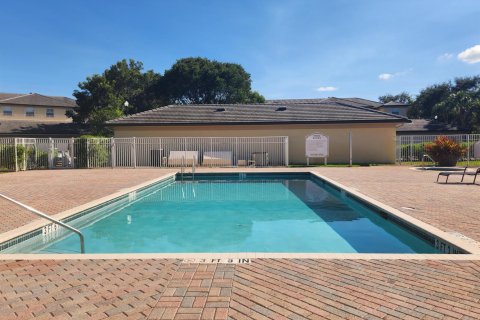 Condo in Wellington, Florida, 2 bedrooms  № 2086813 - photo 11
