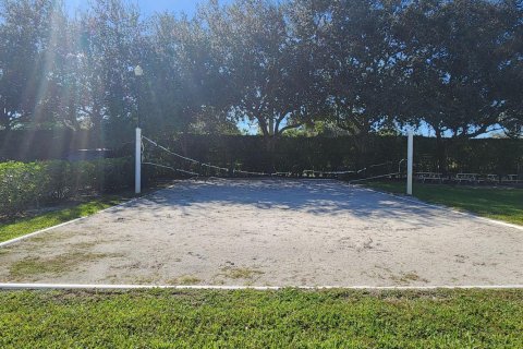 Condo in Wellington, Florida, 2 bedrooms  № 2086813 - photo 12
