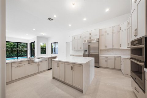 Купить виллу или дом в Дейви, Флорида 5 спален, 492.47м2, № 2189500 - фото 18