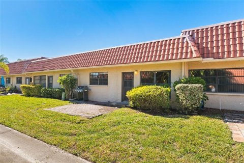 Villa ou maison à vendre à Clearwater, Floride: 2 chambres, 130.06 m2 № 2098739 - photo 23