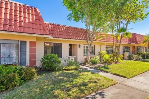 Villa ou maison à vendre à Clearwater, Floride: 2 chambres, 130.06 m2 № 2098739 - photo 3