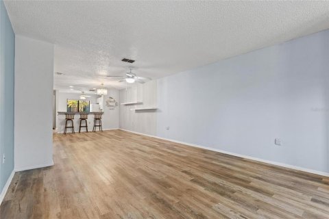 Villa ou maison à vendre à Clearwater, Floride: 2 chambres, 130.06 m2 № 2098739 - photo 10