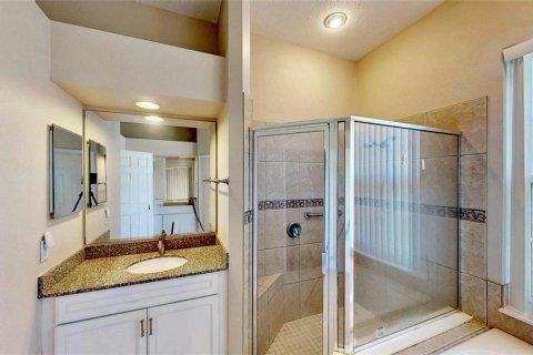 House in Winter Garden, Florida 5 bedrooms, 279.73 sq.m. № 2150352 - photo 22