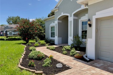 House in Winter Garden, Florida 5 bedrooms, 279.73 sq.m. № 2150352 - photo 4