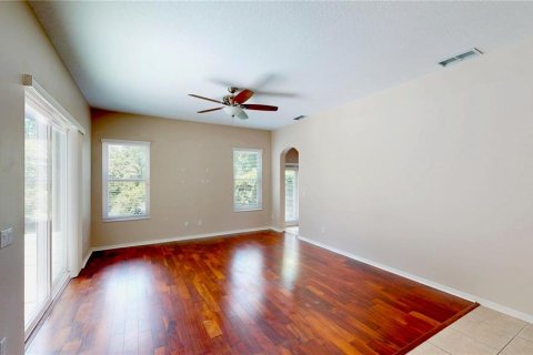 House in Winter Garden, Florida 5 bedrooms, 279.73 sq.m. № 2150352 - photo 15