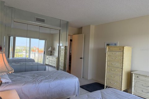 Condominio en alquiler en Sarasota, Florida, 2 dormitorios, 118.45 m2 № 1359367 - foto 15