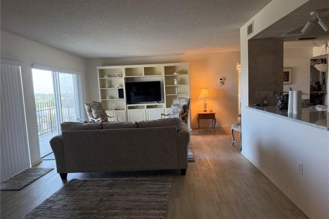 Condominio en alquiler en Sarasota, Florida, 2 dormitorios, 118.45 m2 № 1359367 - foto 5