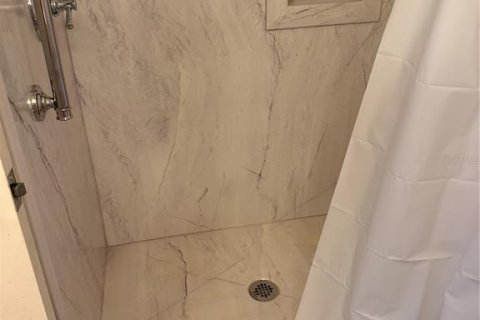 Condominio en alquiler en Sarasota, Florida, 2 dormitorios, 118.45 m2 № 1359367 - foto 19