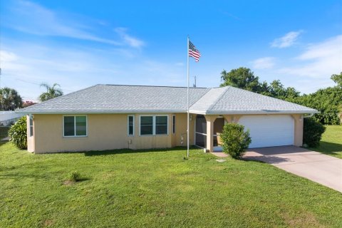 House in Port Charlotte, Florida 2 bedrooms, 129.13 sq.m. № 1906956 - photo 25