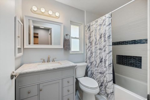 House in Port Charlotte, Florida 2 bedrooms, 129.13 sq.m. № 1906956 - photo 30