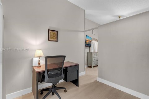 Casa en alquiler en North Lauderdale, Florida, 3 dormitorios, 136.19 m2 № 2076174 - foto 30