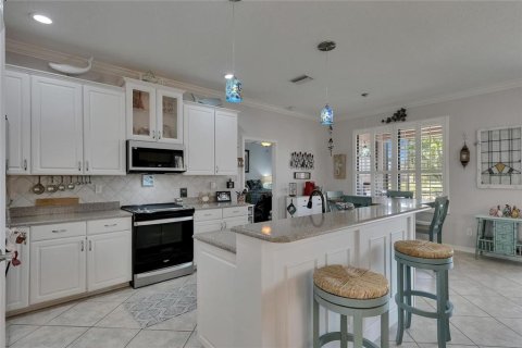 House in Apollo Beach, Florida 3 bedrooms, 211.63 sq.m. № 1652303 - photo 13