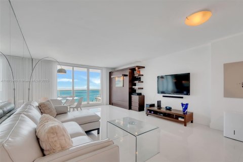 Condo in Miami Beach, Florida, 1 bedroom  № 1399755 - photo 7