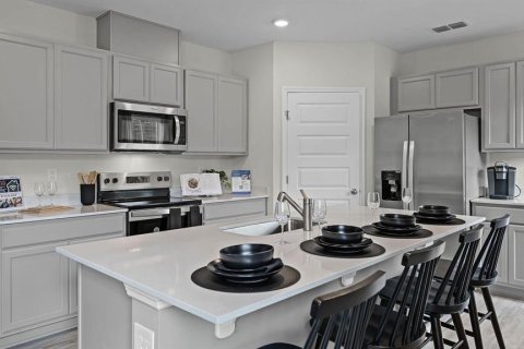 House in Lakeland, Florida 4 bedrooms, 154.68 sq.m. № 1908770 - photo 6