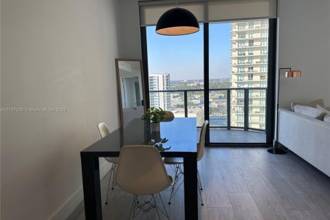 Condo in Miami, Florida, 1 bedroom  № 1728849 - photo 10