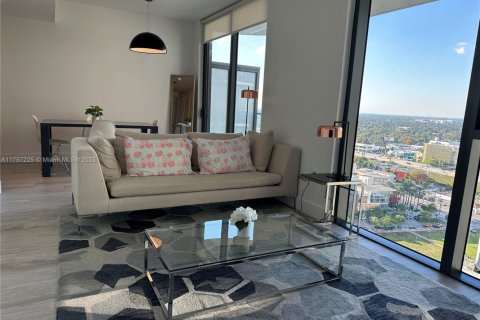 Condo in Miami, Florida, 1 bedroom  № 1728849 - photo 13