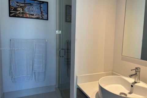 Condo in Miami, Florida, 1 bedroom  № 1728849 - photo 20