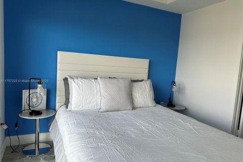 Condo in Miami, Florida, 1 bedroom  № 1728849 - photo 23