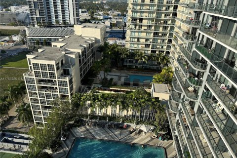 Condo in Miami, Florida, 1 bedroom  № 1728849 - photo 15