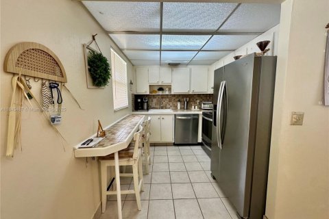 Condominio en venta en Delray Beach, Florida, 2 dormitorios, 81.75 m2 № 1935771 - foto 17