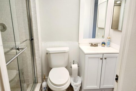 Снять в аренду кондоминиум в Тамарак, Флорида 2 спальни, 88.26м2, № 1951921 - фото 14