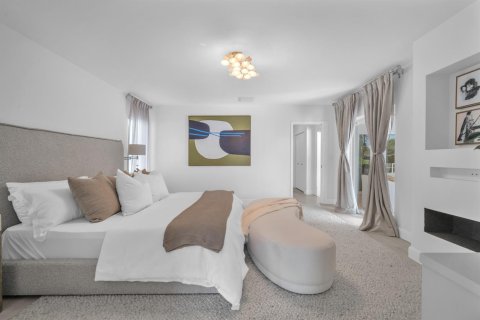 Casa en venta en Hollywood, Florida, 6 dormitorios, 394.46 m2 № 2176636 - foto 24