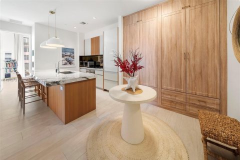 Copropriété à louer à Miami, Floride: 3 chambres, 119.01 m2 № 2001158 - photo 2