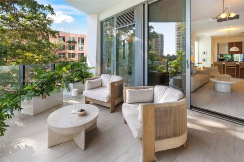 Condo à Miami, Floride, 3 chambres  № 2001158