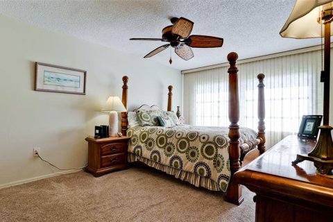 Condo in Bradenton, Florida, 2 bedrooms  № 1535266 - photo 17
