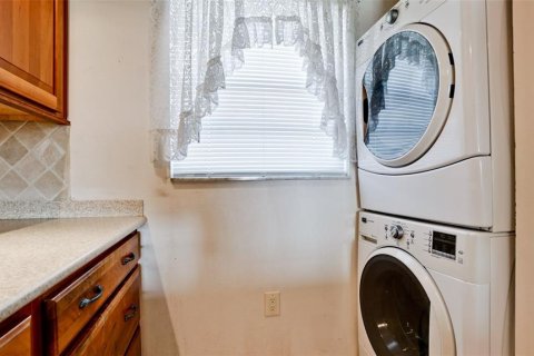 Condo in Bradenton, Florida, 2 bedrooms  № 1535266 - photo 9